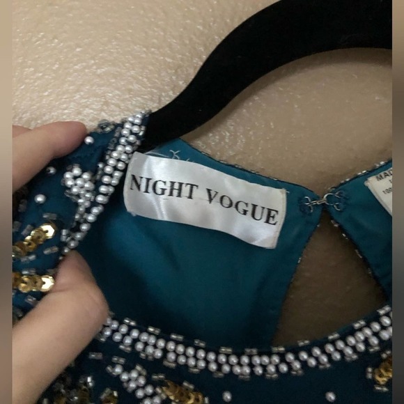 VINTAGE Night Vogue Beaded 100% Silk Dress Size S - Picture 2 of 7